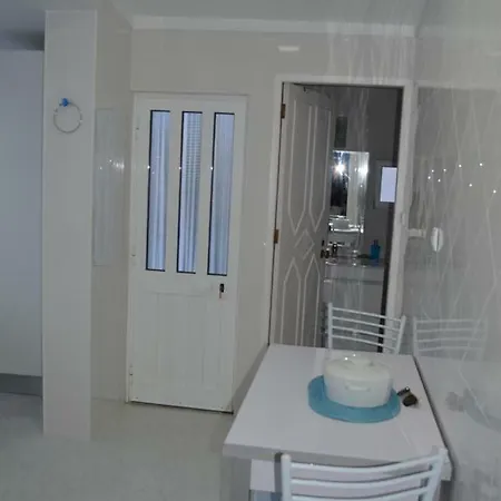 Appartement Beautiful Flat With Terrace
